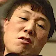 Mau e Louco-Shin Mun Sung.webp