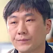 Do Do Sol Sol La La-Jang In-Ho.webp