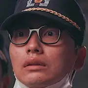 Sortie-Lee Dong-Hwi.webp