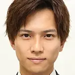 Férias Love-Ryutaro Okada.webp