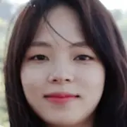 Immer noch 17-Jo Yoo-Jung1.webp