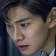 Coppia investigativa-Lee Yi-Kyung.webp