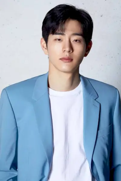 Lee Seung Woo (1994)