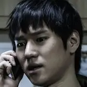 Homme sur des talons hauts-Ko Gyung-Pyo.webp