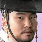 Manche rouge-Bae Je-Ki.webp