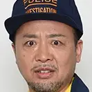 El criminólogo Himura y el escritor de misterio Arisugawa-Makita Sports.webp