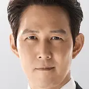 Ayudante-KD-Lee Jung-Jae.webp