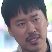 Jefe de Gabinete-Lee Soon-Won.webp