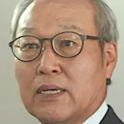 Classe Itaewon-Kim Ik-Tae.webp