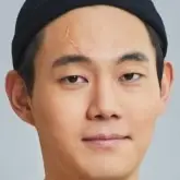 Classe Itaewon-Ryoo Kyung-Soo.webp