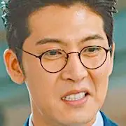 Mais que amigos-Hwang Min-Ho.webp