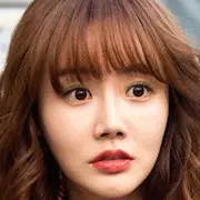 Salute D Amour-Hwang Woo Seul Hye.webp