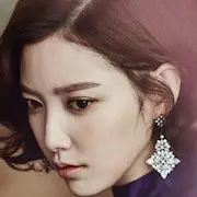 Incontrolavelmente Fond-Lim Ju-Eun.webp