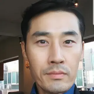 Lee Si-Hoo-1978-p01.webp