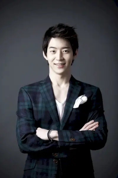 Park Yoo-Hwan