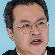 O Juiz do Diabo-Baek Hyun-Jin.webp