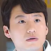 Bom elenco-Jo Young-Hoon.webp