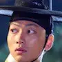 Pistoleiro em Joseon-Lee Dong-Hwi.webp