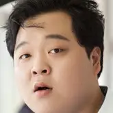 D'une manière ou d'une autre, 18 ans Joon-Hong.webp