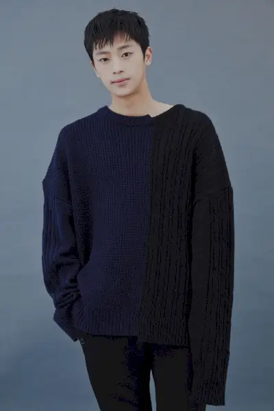 Lee Sin Young (1998)