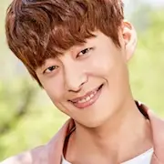 Amantes em Bloom-Lee Chang-Wook.webp