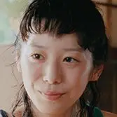 Unsere kleine Schwester-Kaho.webp