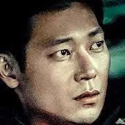 Medianoche-Park Hoon.webp