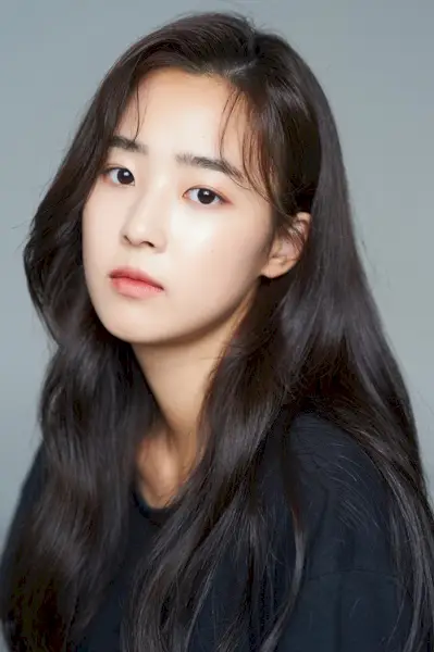 Choi Ye Bin (1998)