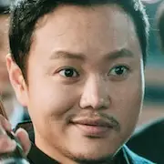 Espía a tiempo parcial-Kim Min-Kyo.webp