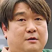 Facultad de Derecho-Kim Hee-Chang.webp