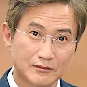 Facultad de Derecho-Ahn Nae Sang.webp