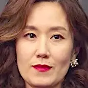 Facultad de Derecho-Park Mi-Hyun.webp