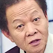 Facultad de Derecho-Woo-Hyeon.webp