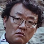 Le Hunt-Cha Soon-Bae.webp