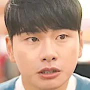 Accueil du magazine mensuel-Lee Yi Kyung.webp