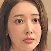 Accueil du magazine mensuel-Wang Ji-Hye.webp