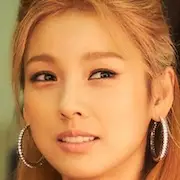 El espía que se fue al norte-Lee Hyo-Ri.webp