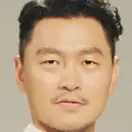 Borg Mom-Yang Dong-Geun.webp