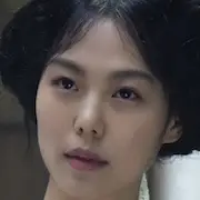 La doncella-Kim Min-Hee.webp
