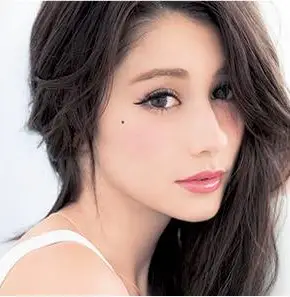 Akemi Darenogare