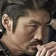 Pas de larmes pour les morts-Brian Tee.webp
