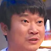 Mein Mitbewohner ist ein Gumiho-Lee Dong-Yong.webp