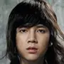 Hong Gil-Dong-Le héros-Jang Geun-Suk.webp
