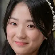 Château SKY-Kim Hye-Yoon.webp