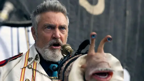 Vincent Regan as Vice Admiral Garp in Season One of 