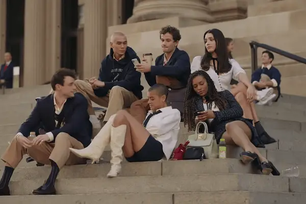 Reinicie a Gossip Girl: Aqui estão todas as referências à primeira temporada original