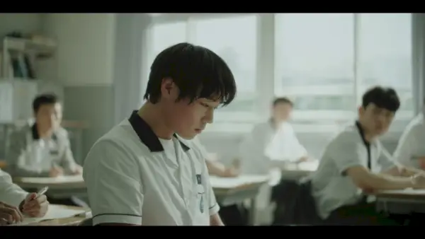 Héros faible classe 1 épisode 1