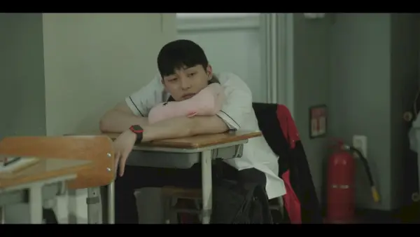 Héros faible classe 1 épisode 1