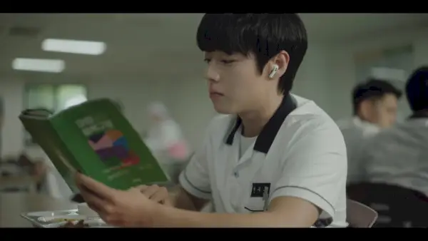 Héros faible classe 1 épisode 1