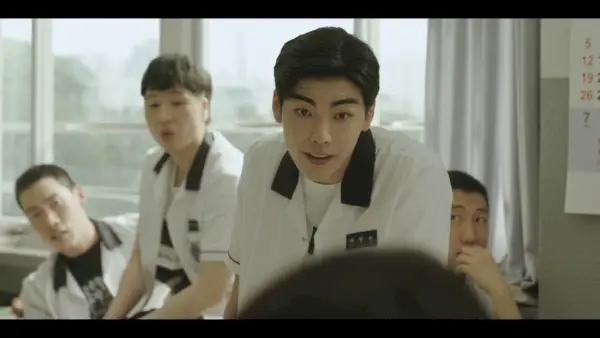 Héros faible classe 1 épisode 1